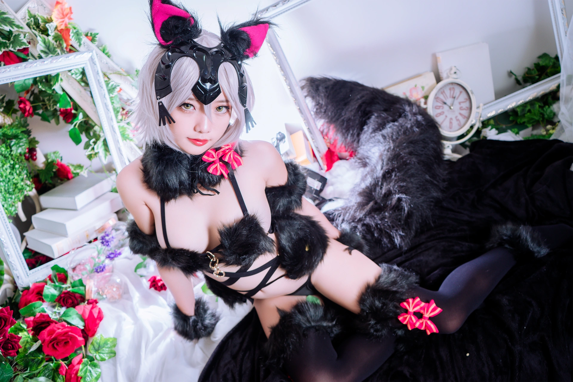 Messie Huang NO.001 Jeanne Alter Wolf 1